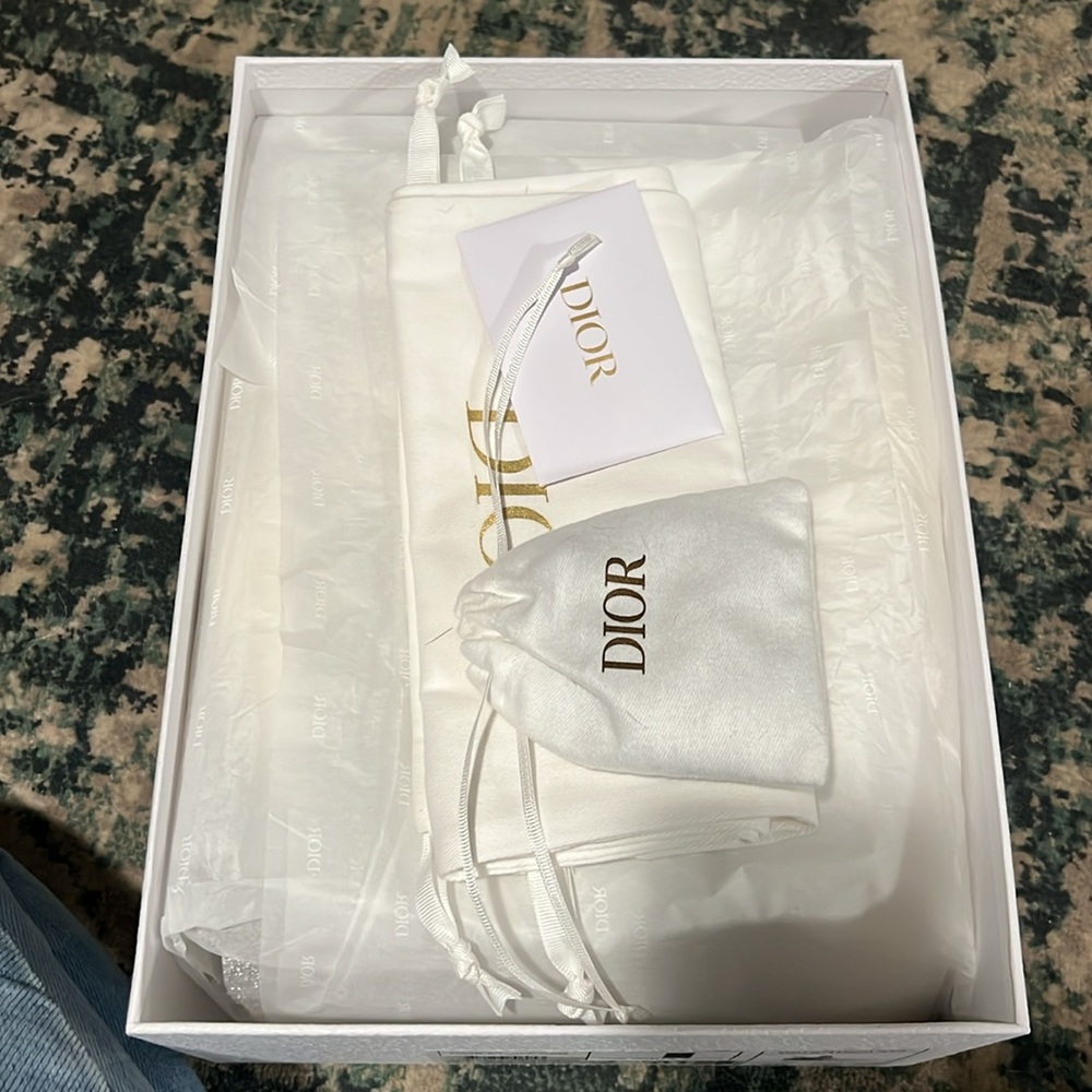 Authentic Christian Dior high top star sneaker - Picture 10 of 10